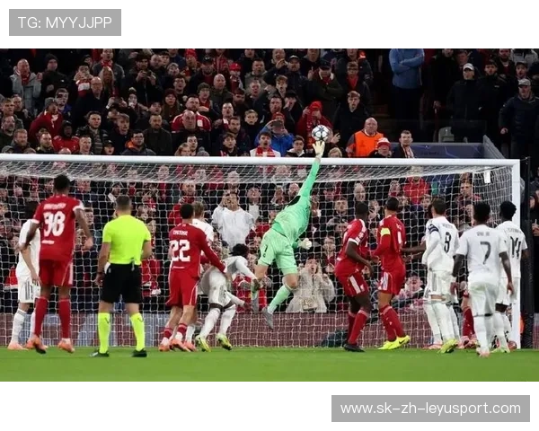 欧冠观战台：利物浦皇马、曼城多特、巴黎拜仁巅峰对决。，欧冠巴黎和拜仁